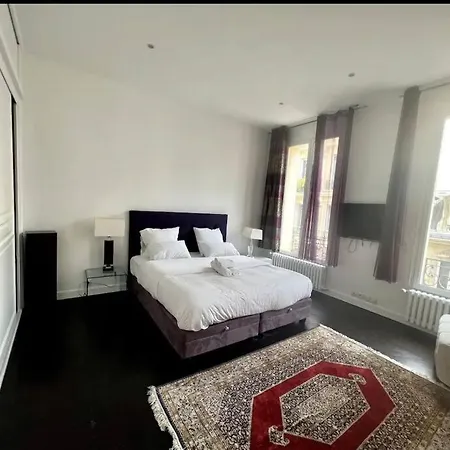 Cosy Modern Ac Flat Apartament